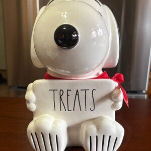 RARE Rae Dunn Large Peanuts Snoopy TREATS Cookie Jar Christmas Canister